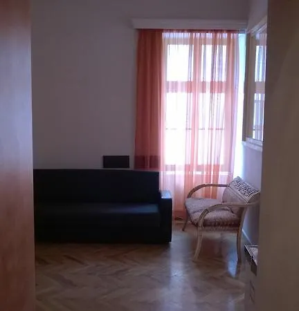 Apartment M *
